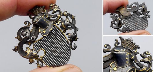 Aufwndig gearbeitete Heraldik-Applike um 1900