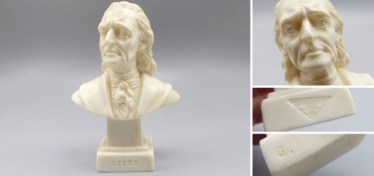 Small bust of the composer Franz Liszt