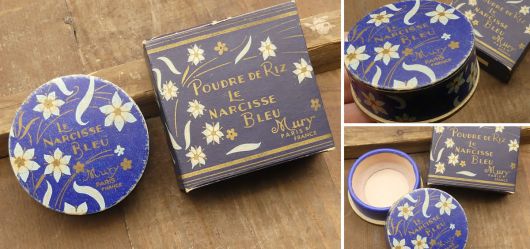 Art Deco Puderdose (Leer) von Mury mit Umkarton, Le Narcisse Bleu Bronze, um 1930 Antike, Poudre de Riz