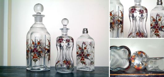 Drei Flaschen mit dekorativer Bauernmalerei